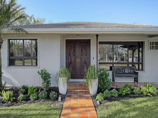 Lido Key Three Bedroom Vacation Home With Pool Walk To Beach